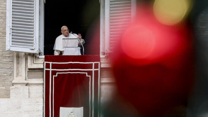 Papa Francesco Sostiene I Lavo