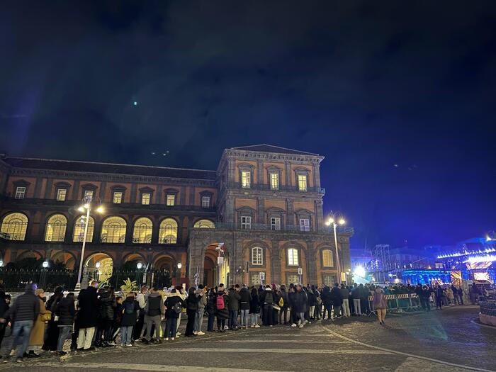 Piazza Plebiscito A Napoli Si