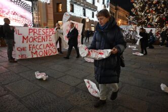 Piazze Di Protesta3A A Genova I