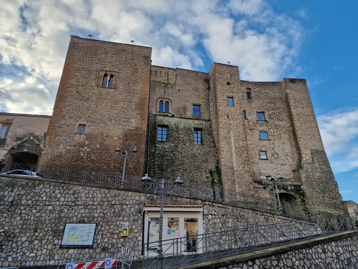 Presso Il Castello Ducale Di S