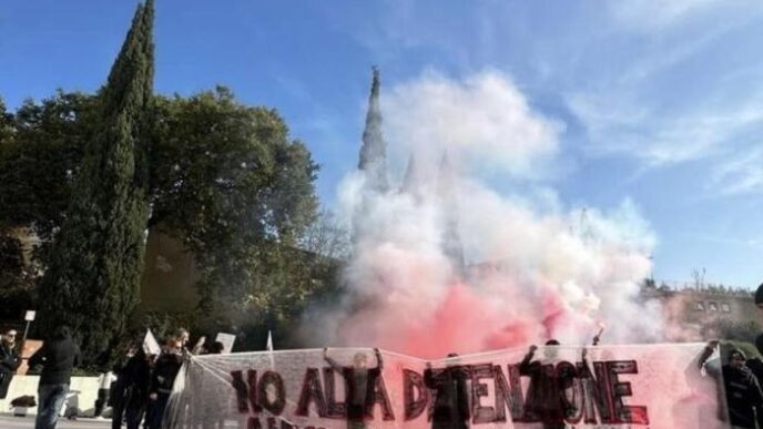 Protesta A Falconara Marittima