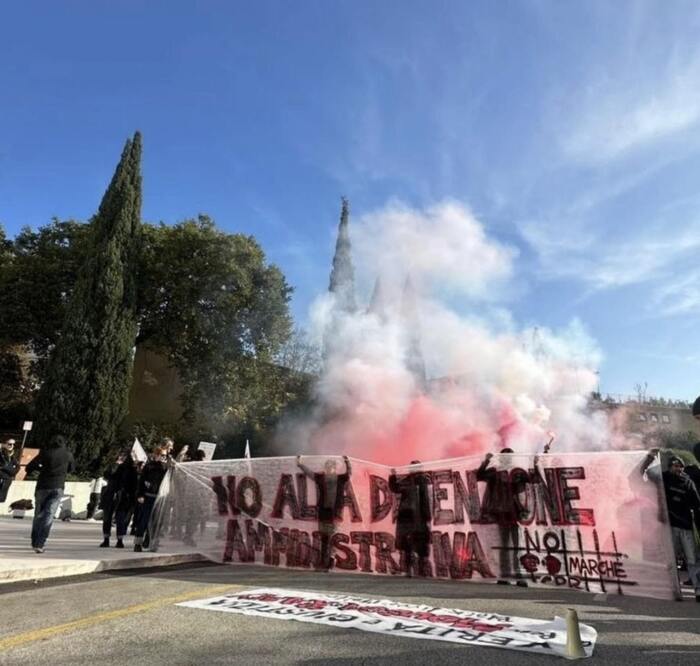 Protesta A Falconara Marittima