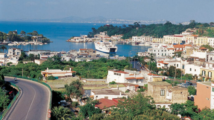 Protesta A Ischia Contro Le De