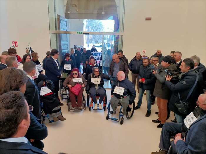 Protesta Alle28099Emiciclo De Le28099Aqu