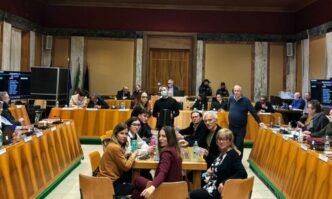 Protesta In Consiglio Comunale