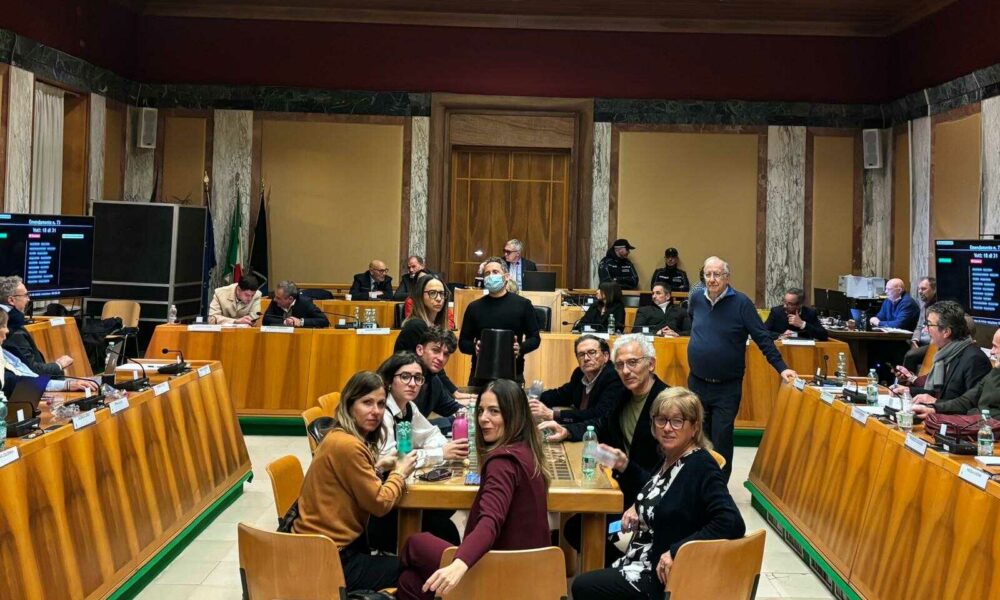 Protesta In Consiglio Comunale