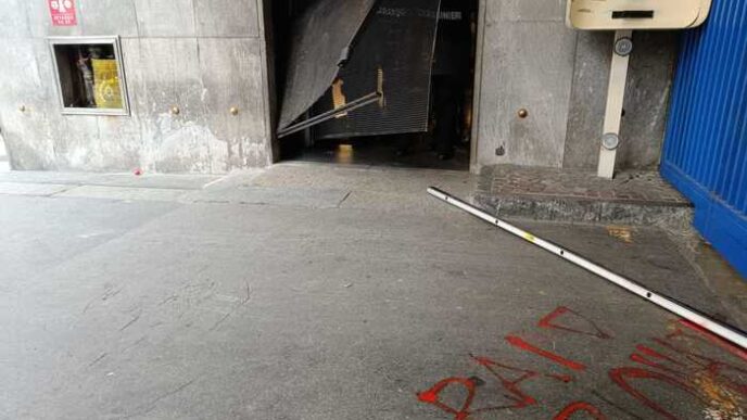 Protesta Studentesca Alla Sede