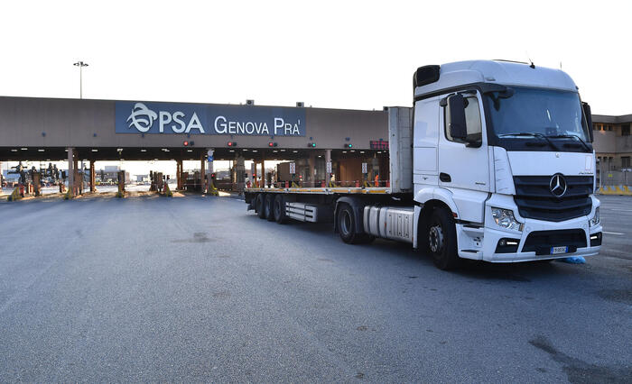 Psa Italy Investe 82C5 Milioni