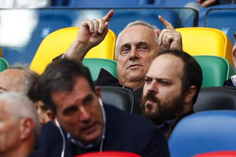 Ristrutturazione Dello Stadio