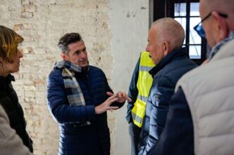 Ristrutturazione In Corso Per