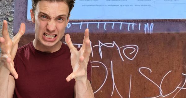 Rivarolo3A Vandalizzata La Scul