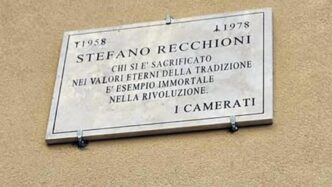 Roma3A Murata Abusivamente Una
