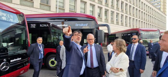 Roma Lancia 110 Nuovi Autobus