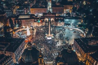 Roma Si Illumina Per Il Natale