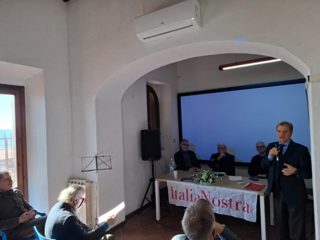 Santa Marinella3A Un Convegno P