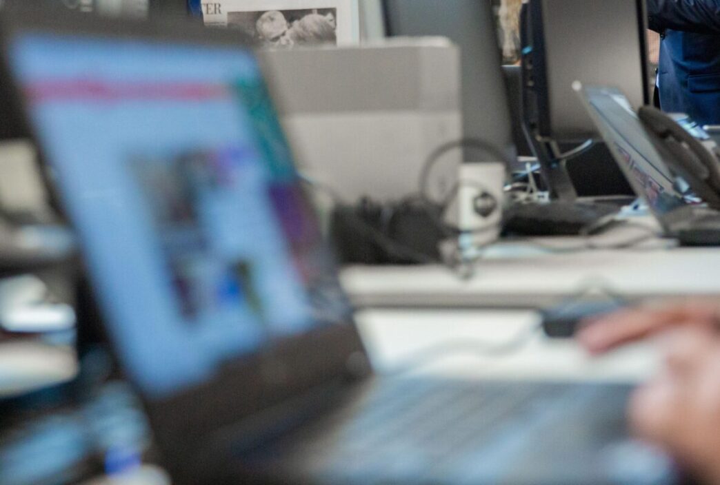 Sconcerto Tra Editori Per L27Ab