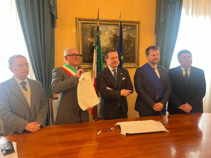 Senise Ottiene Il Riconoscimen