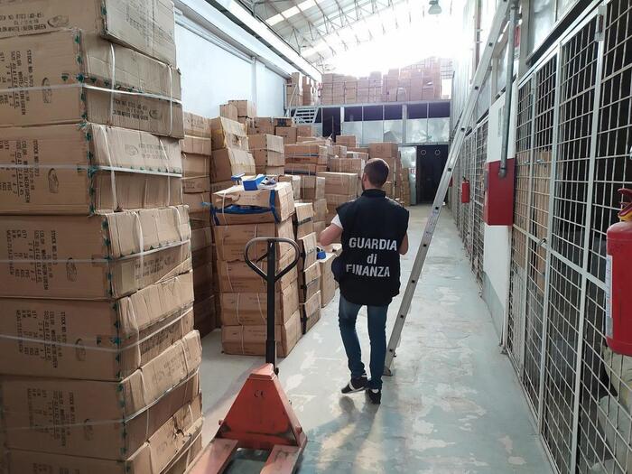Sequestro Di Abbigliamento Con