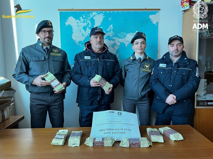 Sequestro Di Arachidi In Cina3A