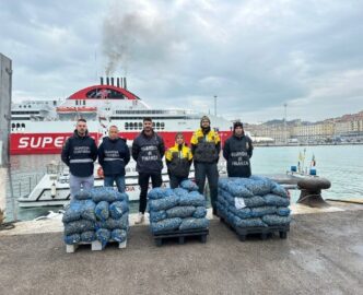 Sequestro Di Attrezzi E Prodot
