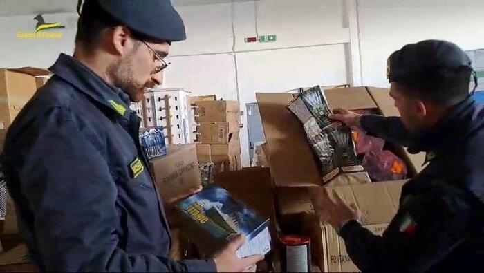 Sequestro Di Fuochi D27Artifici