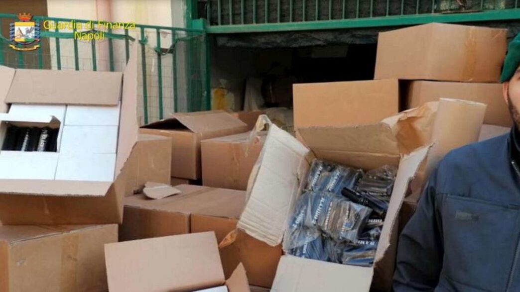 Sequestro Record Di Articoli P
