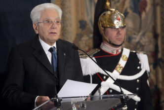 Sergio Mattarella Celebra L27Op