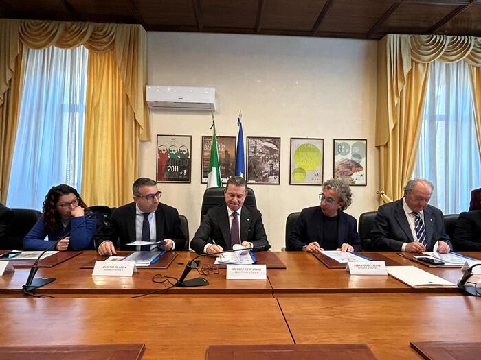 Sicurezza E Comunitc3A03A Firmato