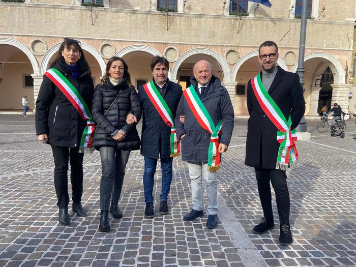 Sindaci Della Provincia Di Pes
