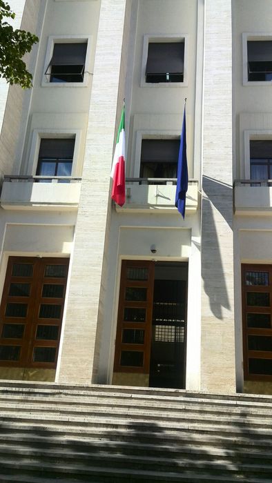 Sospensione Del Consiglio Comu
