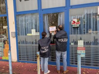 Sospensione Delle Licenze Per