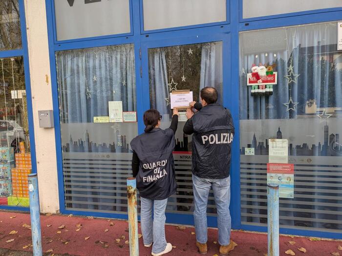 Sospensione Delle Licenze Per