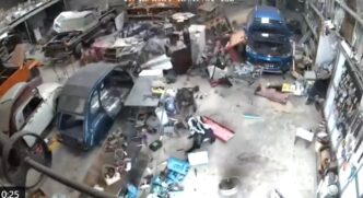 Terremoto Devasta Port Vila2C C