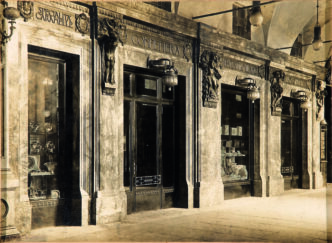 Torino Celebra I 150 Anni Di B