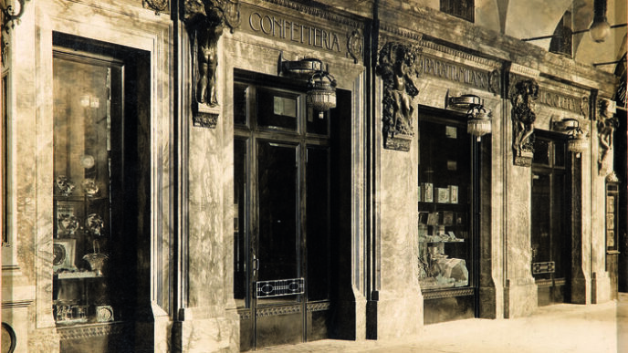 Torino Celebra I 150 Anni Di B