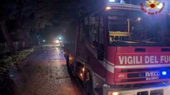Tragico Incendio Di Un Tir A M