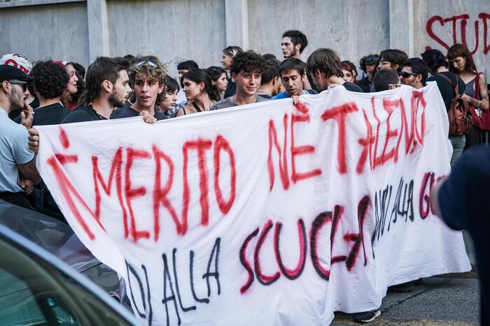 Tre Giovani Denunciati Per Vio