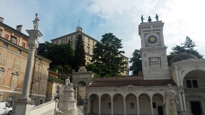 Udine Scivola Nella Classifica