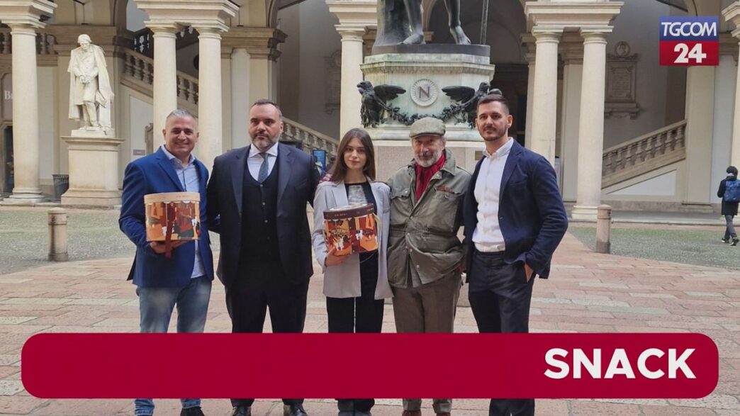 Un Panettone Che Celebra Milan