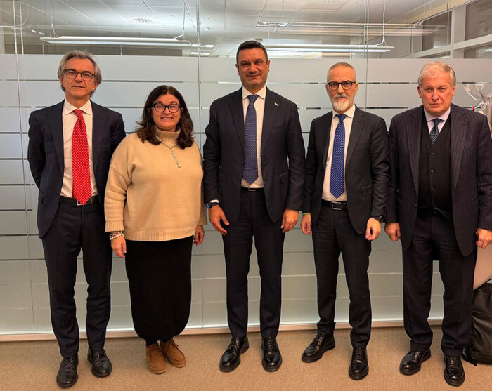 Unicredit E Cia Agricoltori It