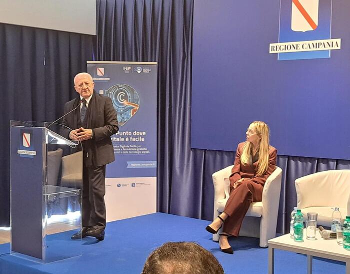 Vincenzo De Luca3A La Campagna
