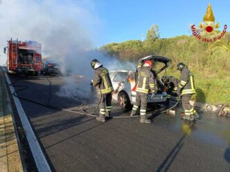 Violento Scontro Tra Auto A Sa