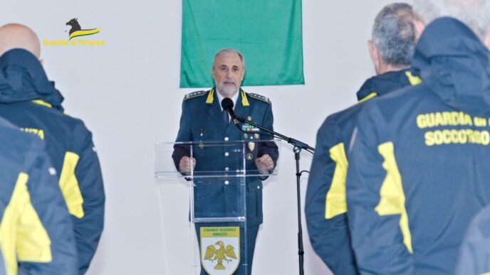 Visita Del Comandante Della Gu 1