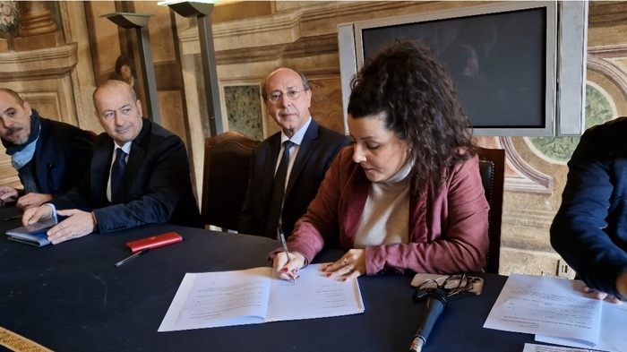 Viterbo Firma Il Patto Della N