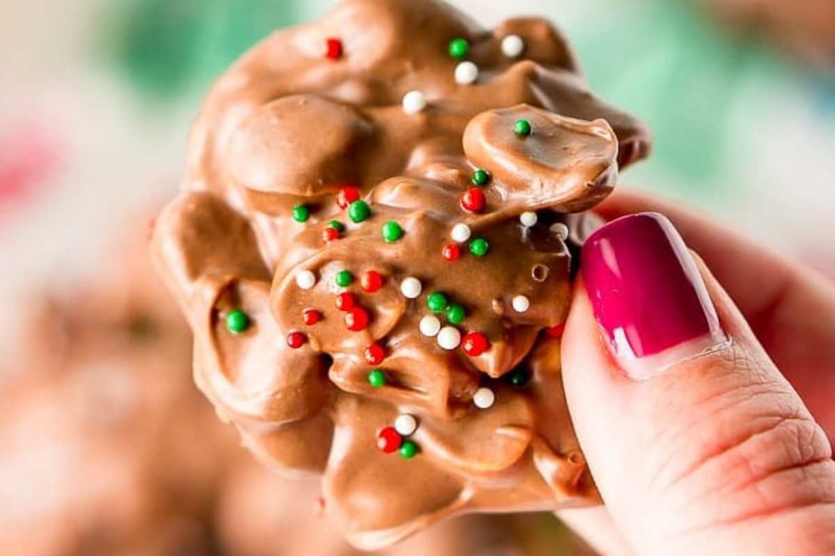 Se Non Li Hai Mai Provati, Rimedia Questo Natale: I Crockpot Candy Sono Uno Tira L'Altro 5 Come Preparare I Crockpot Candy