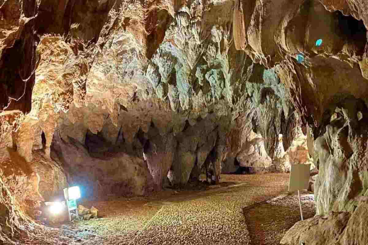 È Un Piccolo Borgo Che Offre Avventure Ed Emozioni: Le Sue Grotte Lo Rendono Famosissimo 5 Borgo Ricco Di Bellezza Che Dona Emozioni