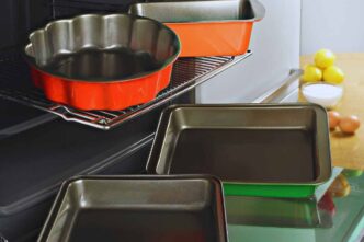 Errore Di Conservare Teglie Nel Forno