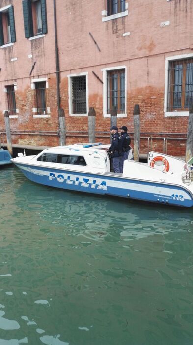 Aggressione A Venezia3A Uomo Ar