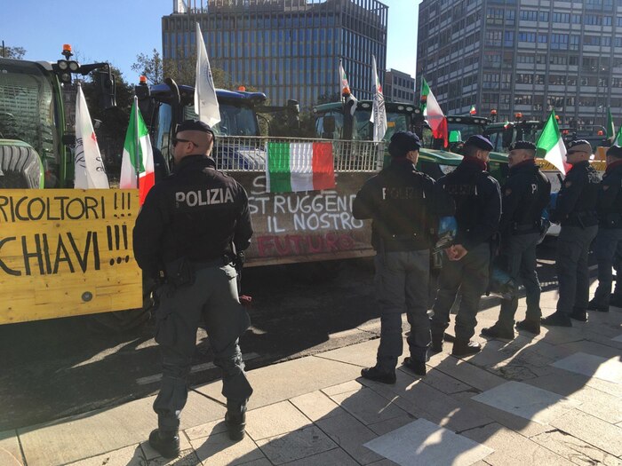 Agricoltori In Protesta A Mila