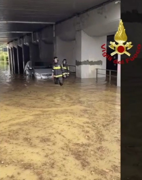 Allagamenti A Firenze3A Interve